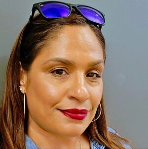 Meet your Posher, Ana